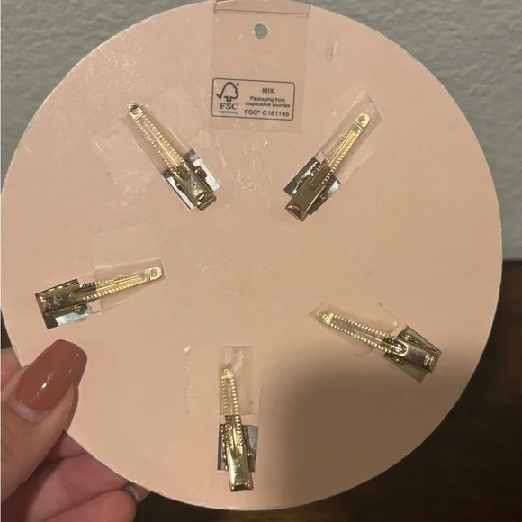 Pink Linen Vibrant Cocktail Hair Clip Set - Picture 3 of 3